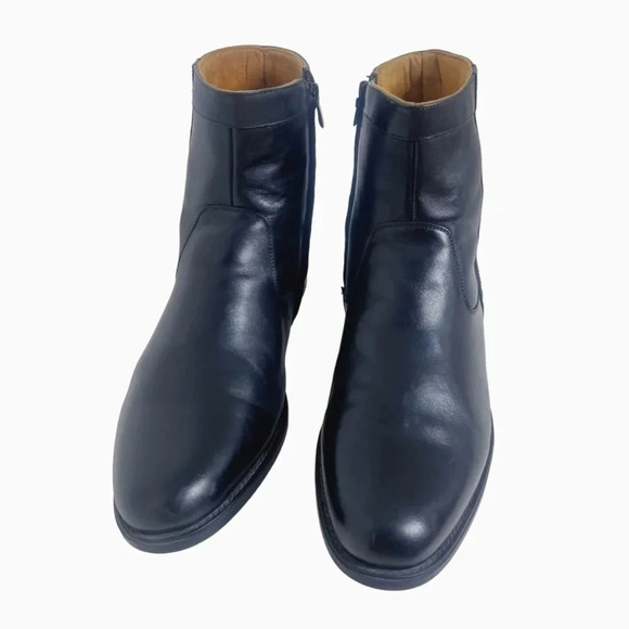 SOLD Florsheim Men's Black Leather Medfield Plain Toe Zip Boot - Picture 3 of 9